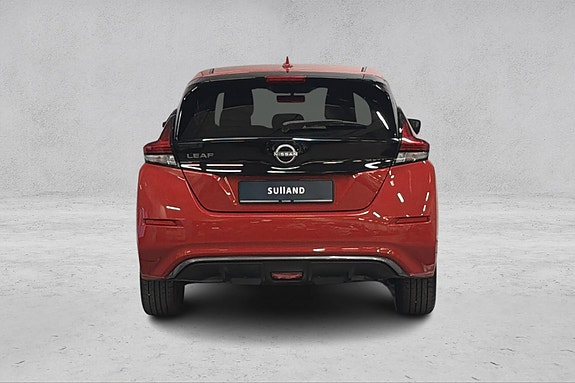 Nissan Leaf 4 of 5