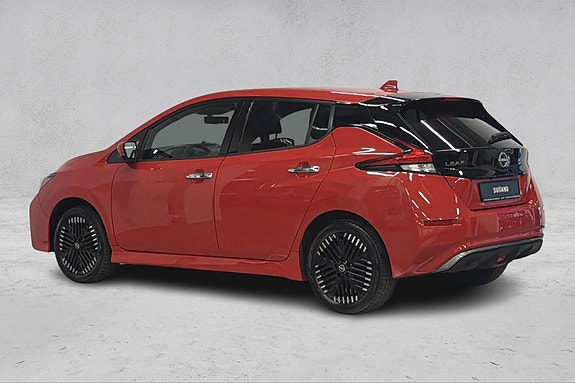 Nissan Leaf 3 of 5