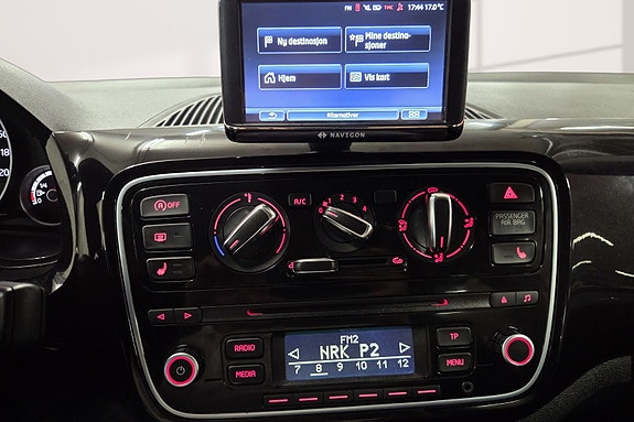 Volkswagen UP! 14 of 20
