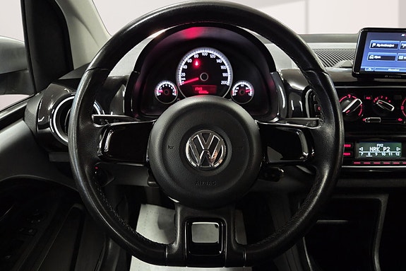 Volkswagen UP! 12 of 20