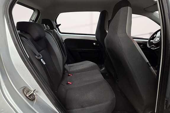Volkswagen UP! 19 of 20