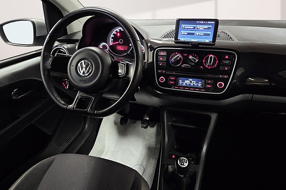 Volkswagen UP! 13 of 20