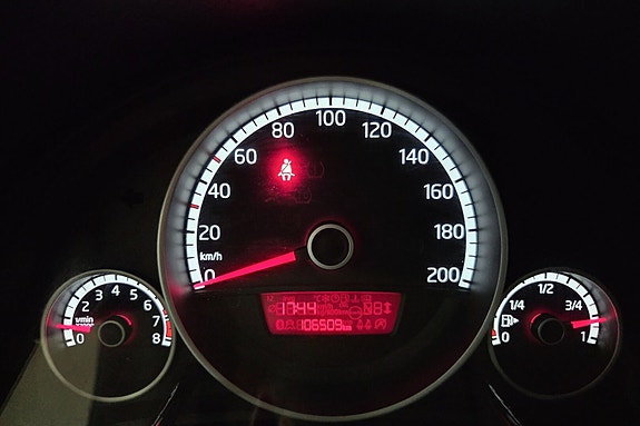 Volkswagen UP! 16 of 20