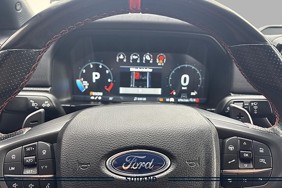 Ford Ranger Raptor 12 of 19