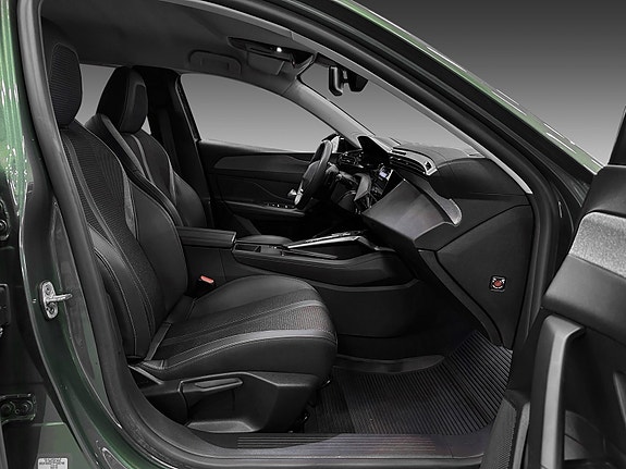 Peugeot 308 SW 14 of 23