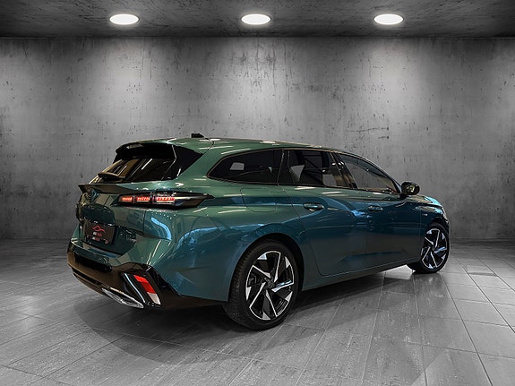 Peugeot 308 SW 5 of 23