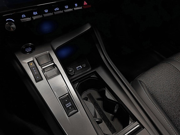 Peugeot 308 SW 20 of 23