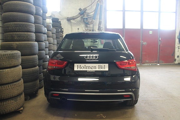 Audi A1 4 of 19