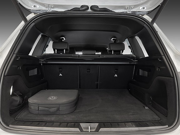 Mercedes-Benz EQB 23 of 23