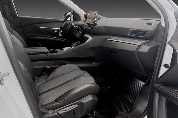 Peugeot 5008 12 of 23