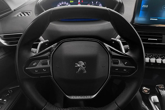 Peugeot 5008 18 of 23