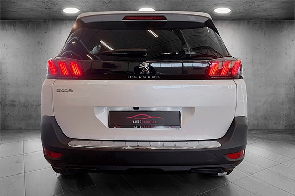 Peugeot 5008 4 of 23