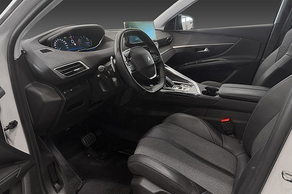 Peugeot 5008 11 of 23