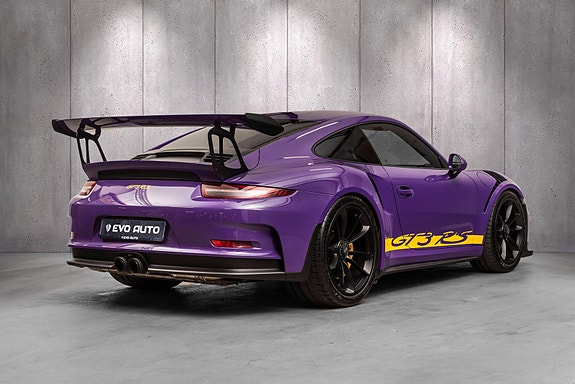 Porsche 911 GT3 RS 10 of 30