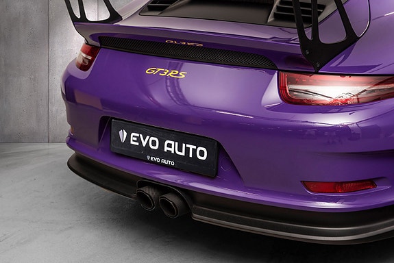 Porsche 911 GT3 RS 8 of 30