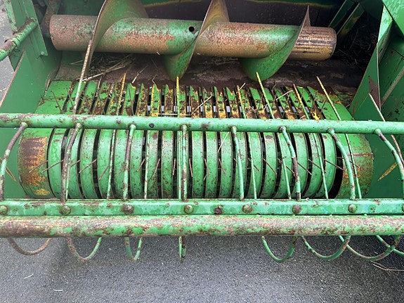 John deere 332 høypresse 14 of 30