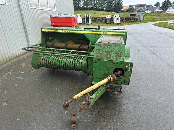 John deere 332 høypresse 22 of 30