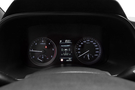 Hyundai Tucson 16 of 28