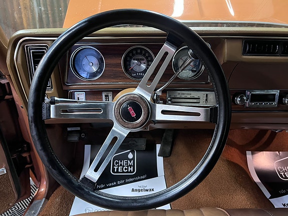 Oldsmobile Cutlass 26 of 30
