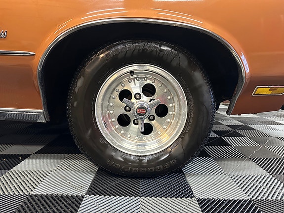 Oldsmobile Cutlass 8 of 30