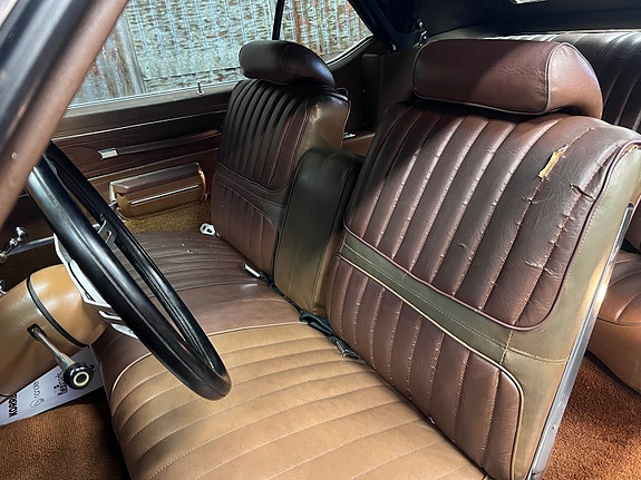 Oldsmobile Cutlass 23 of 30