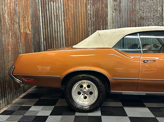 Oldsmobile Cutlass 5 of 30