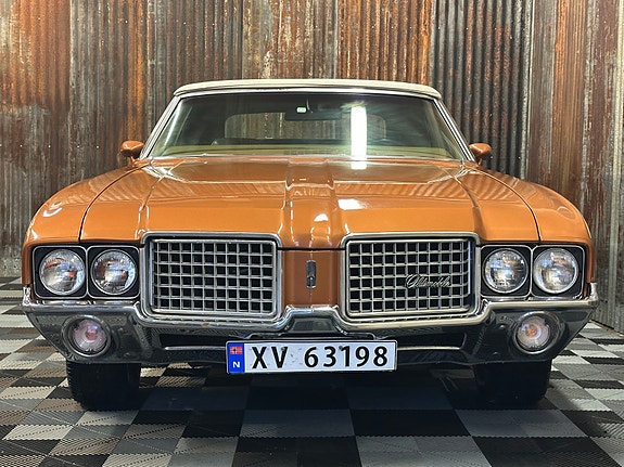 Oldsmobile Cutlass 9 of 30
