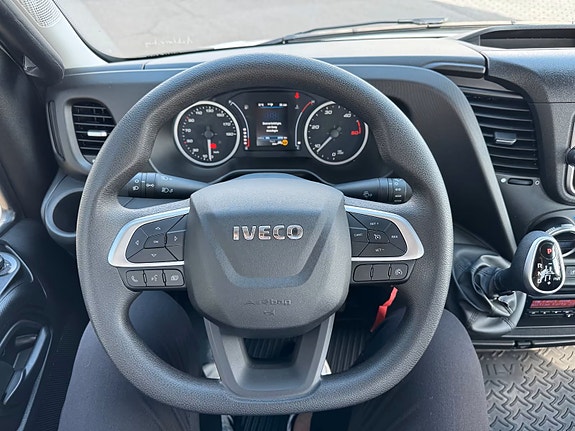 Iveco daily 70c18 2 of 7