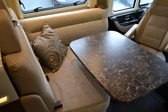 Hymer B 704 SL 10 of 30