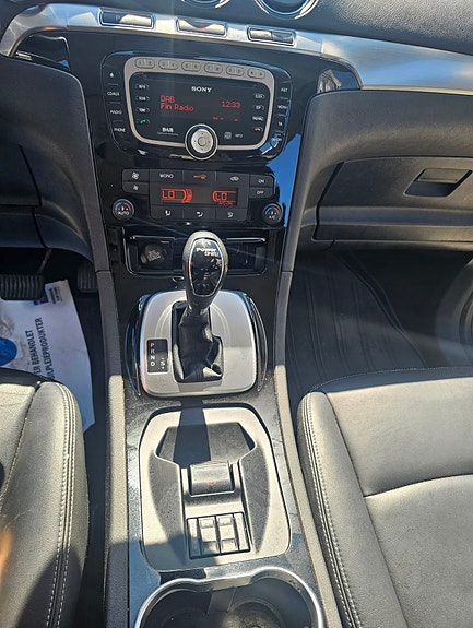Ford S-MAX 12 of 16