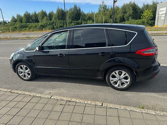 Ford S-MAX 3 of 16