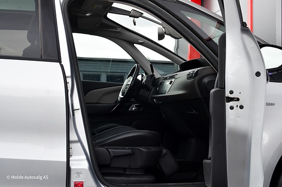 Citroen C4 Picasso 13 of 27