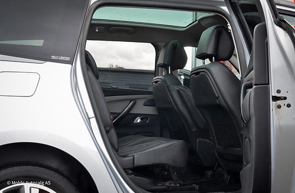 Citroen C4 Picasso 25 of 27