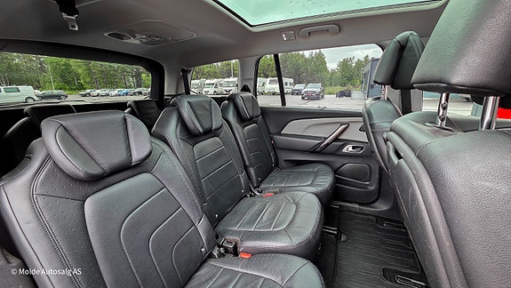 Citroen C4 Picasso 26 of 27
