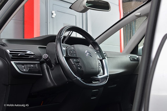 Citroen C4 Picasso 16 of 27