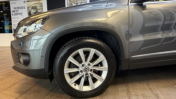 Volkswagen Tiguan 10 of 30