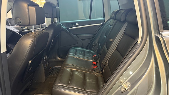 Volkswagen Tiguan 16 of 30
