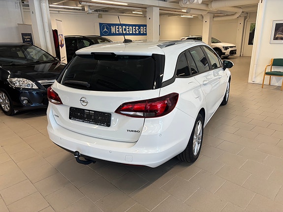 Opel Astra 2 of 5