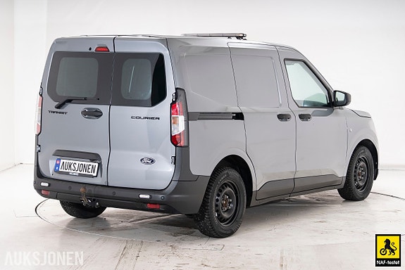 Ford Transit Courier 4 of 5