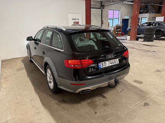 Audi A4 allroad 14 of 30