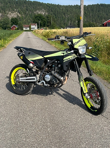Fantic XMF 125 20 of 26