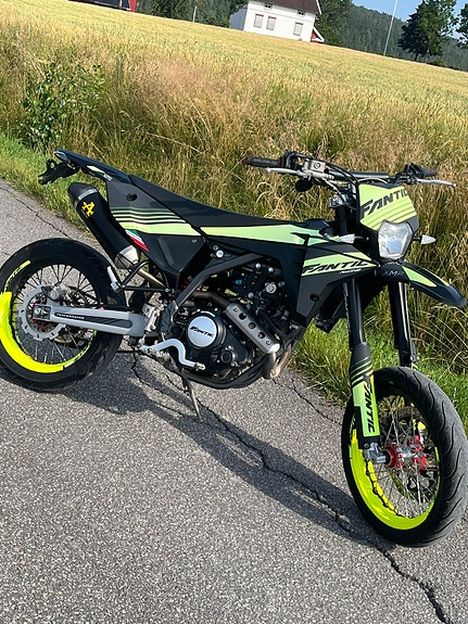 Fantic XMF 125 5 of 26