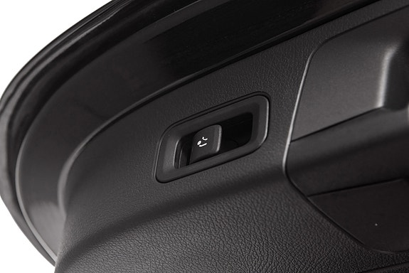 Mercedes-Benz EQA300 29 of 30