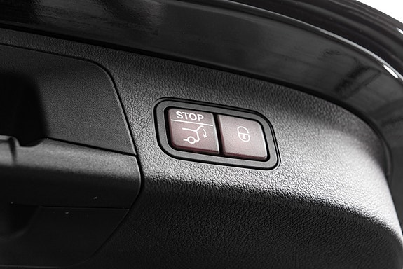 Mercedes-Benz EQA300 30 of 30