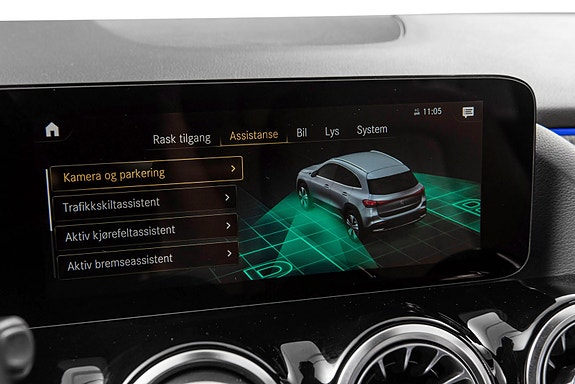 Mercedes-Benz EQA300 18 of 30