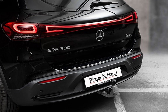 Mercedes-Benz EQA300 6 of 30