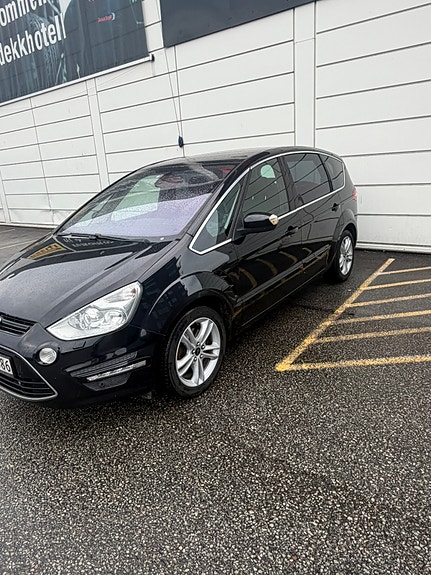 Ford S-MAX 5 of 12