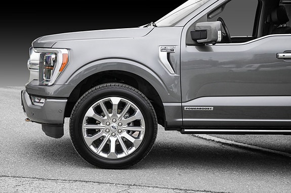 Ford F-150 4 of 5