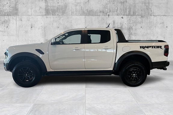 Ford Ranger Raptor 2 of 5