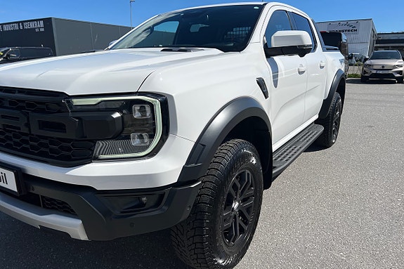 Ford Ranger Raptor 28 of 30